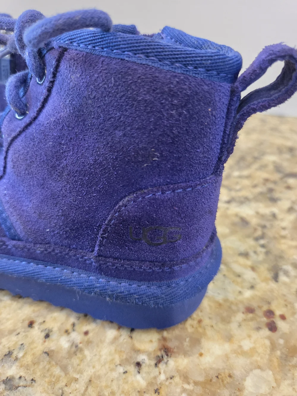 UGG Suede K Neumel II Lace Up Cozy Boots Navy Blue Shoes Zipper Size 8 Youth